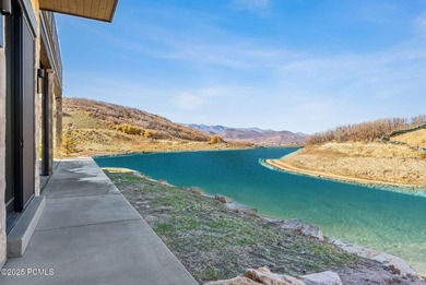 Welcome to 2105 E Paddleboard Way! Embrace the ultimate in - photo 39