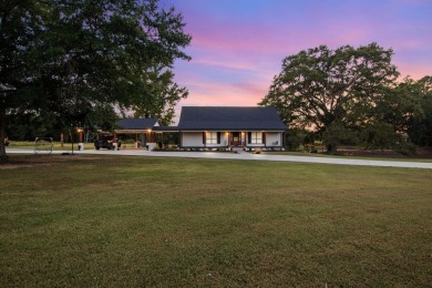 (private lake, pond, creek) Home For Sale in Caledonia Mississippi