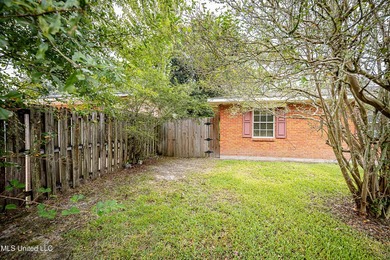 APPROVED SHORT SALE! 3 Bedrooms | 2 Bathrooms, Large bonus room - photo 44