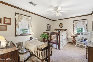 Welcome to this beautifully maintained 3-bedroom, 2.5-bath home - photo 48