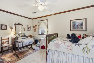 Welcome to this beautifully maintained 3-bedroom, 2.5-bath home - photo 49
