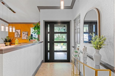 Nestled in sought-after Kings Grant neighborhood, this amazing - photo 5