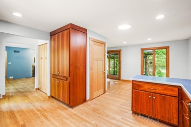 Located in desirable Spring Creek Estates, this charming ranch - photo 11