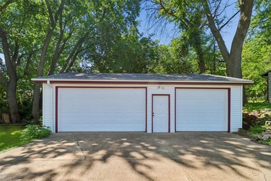 An insulated 3-car garage & a well-cared for 2 BR ranch are - photo 4