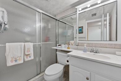 55+ TURN-KEY Tranquil Canal Views and Sunset Skies. Immaculate - photo 16