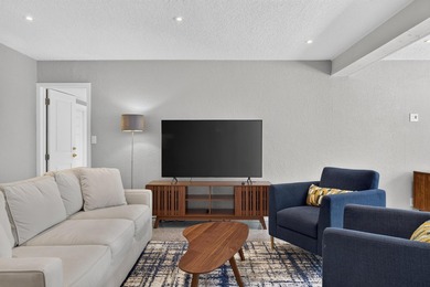 Spacious home with an open floor plan in the heart of Wilton - photo 17