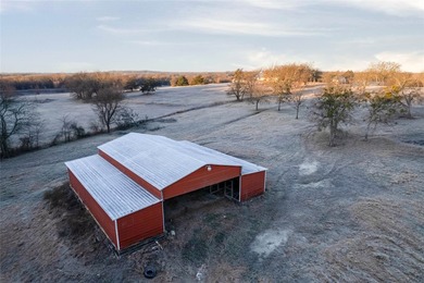 Located in the growing North Texas corridor, this exceptional 82 - photo 20