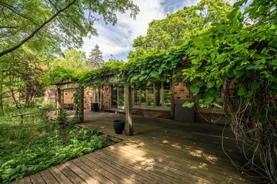 Located in desirable Spring Creek Estates, this charming ranch - photo 21