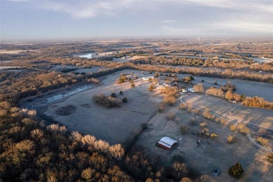 Located in the growing North Texas corridor, this exceptional 82 - photo 33