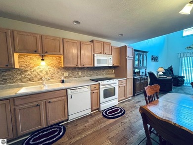 Maintenance Free Living with this spacious two bedroom, two bath - photo 6
