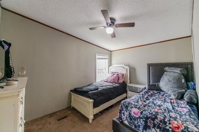 3 bedroom 2 bath double wide mobile home located on the - photo 11