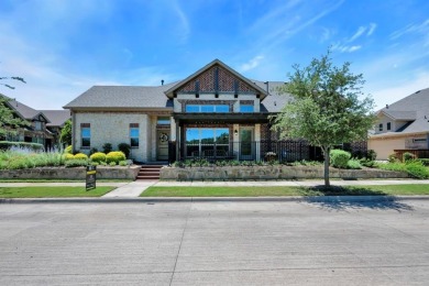 Lake Townhome/Townhouse For Sale in Arlington, Texas