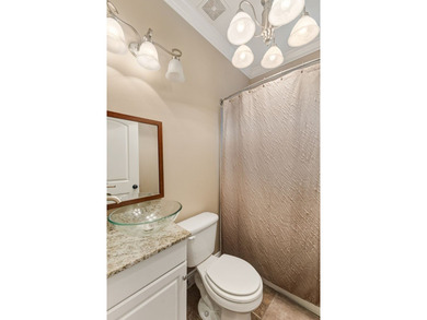 Charming 3-bedroom, 2-bath home situated on a spacious 0.82-acre - photo 16