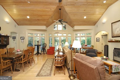 Exceptional Lake home with covered dock on West Point Lake - photo 9