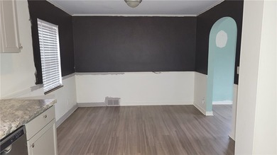 2 story, 2 bedroom, 1 full bath, Pittsburgh toilet in the - photo 3