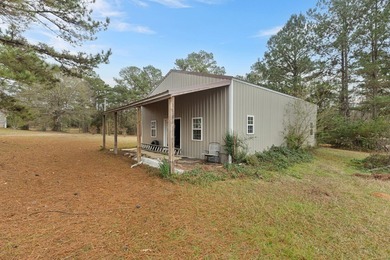 Charming 3-bedroom, 2-bath home situated on a spacious 0.82-acre - photo 25