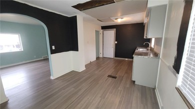 2 story, 2 bedroom, 1 full bath, Pittsburgh toilet in the - photo 5