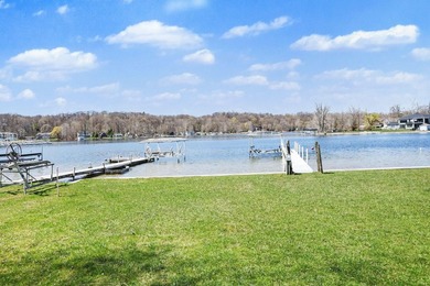 Stunning year-round 4-bedroom, 3-1/2 bath lake home on highly - photo 32