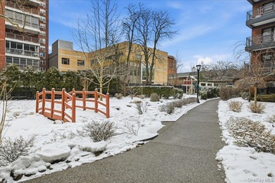 Huge Price Drop! Welcome to an oasis in the heart of downtown - photo 31