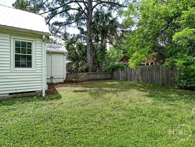At 1216 E 40th Street, you'll find a home that offers comfort - photo 36
