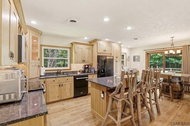 Discover the perfect combination of comfort, style, and lake - photo 7