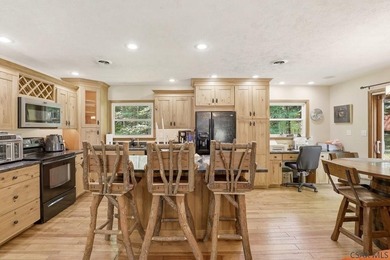 Discover the perfect combination of comfort, style, and lake - photo 8