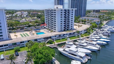 The largest and most coveted condo floorplan in Old Port Cove! - photo 48