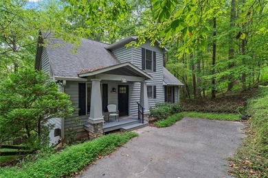 Enjoy mountain living in this beautiful 3-bedroom, 3-bathroom - photo 1