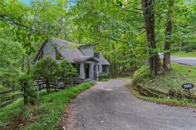 Enjoy mountain living in this beautiful 3-bedroom, 3-bathroom - photo 2