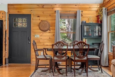 Enjoy mountain living in this beautiful 3-bedroom, 3-bathroom - photo 9