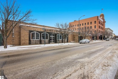 Prime Downtown Traverse City Commercial Opportunity - Building + - photo 2
