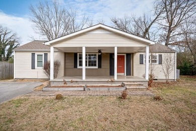 (private lake, pond, creek) Home For Sale in Cookeville Tennessee