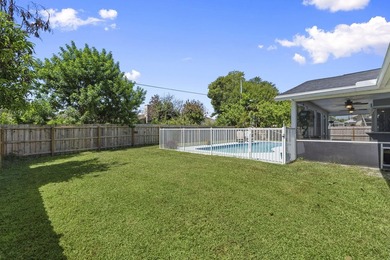 Beautifully maintained home in Port St. Lucie. Major updates - photo 24