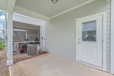 Welcome to 416 Date Palm Lane, a beautifully maintained end-unit - photo 33