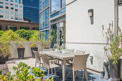 BLU 2 bedroom unit with a HUGE approx. 400 square foot private - photo 3