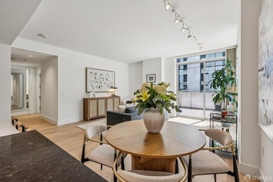 BLU 2 bedroom unit with a HUGE approx. 400 square foot private - photo 6