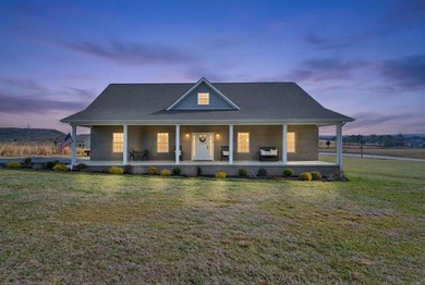 (private lake, pond, creek) Home Sale Pending in Sparta Tennessee