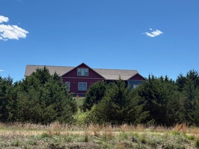 Experience lake living at its finest with this exceptional 7 - photo 1