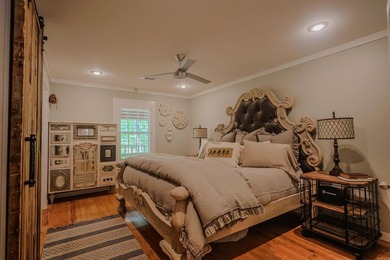 Versatile property designed to accommodate up to 16 guests - photo 23