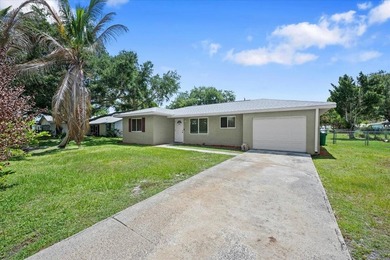 Welcome home to this fully updated 2-bedroom, 1-bathroom - photo 3