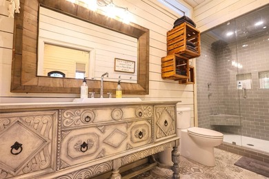 Versatile property designed to accommodate up to 16 guests - photo 35