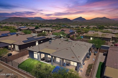 A Masterfully Updated Retreat in Guard-Gated Anthem Country - photo 2