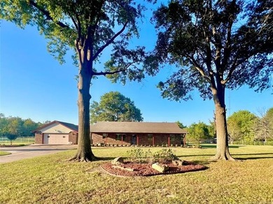 Arkansas River Home For Sale in Muskogee Oklahoma