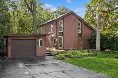 Lake Home For Sale in Lake Zurich, Illinois