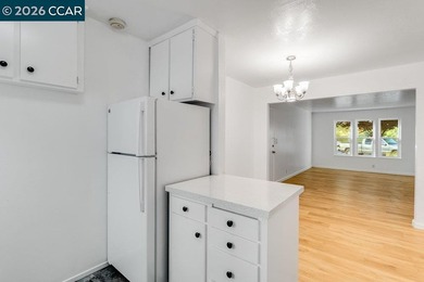 Beautifully maintained 2-bedroom, 1-bath ground-level condo - photo 8