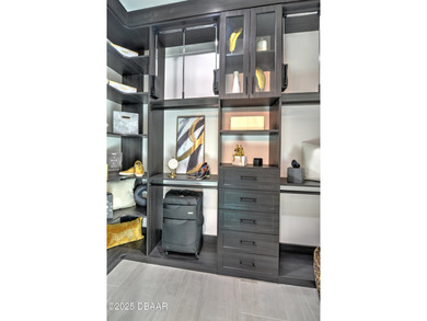 Recipient of the VBIA Parade of Homes Showcase Award, this fully - photo 22