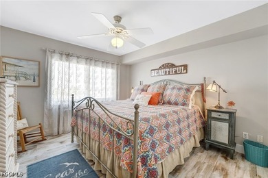 Beautiful Bayfront condo offering the perfect blend of - photo 29