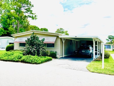 Lake Home For Sale in Leesburg, Florida