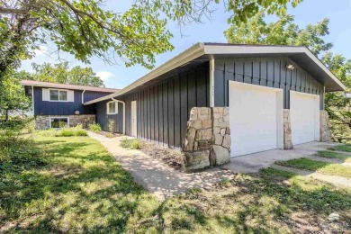 Tuttle Creek Lake Home Sale Pending in Manhattan Kansas