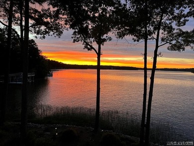 A MUST SEE BEAUTIFUL MAIN LAKE POINT HOME/PROPERTY - photo 3